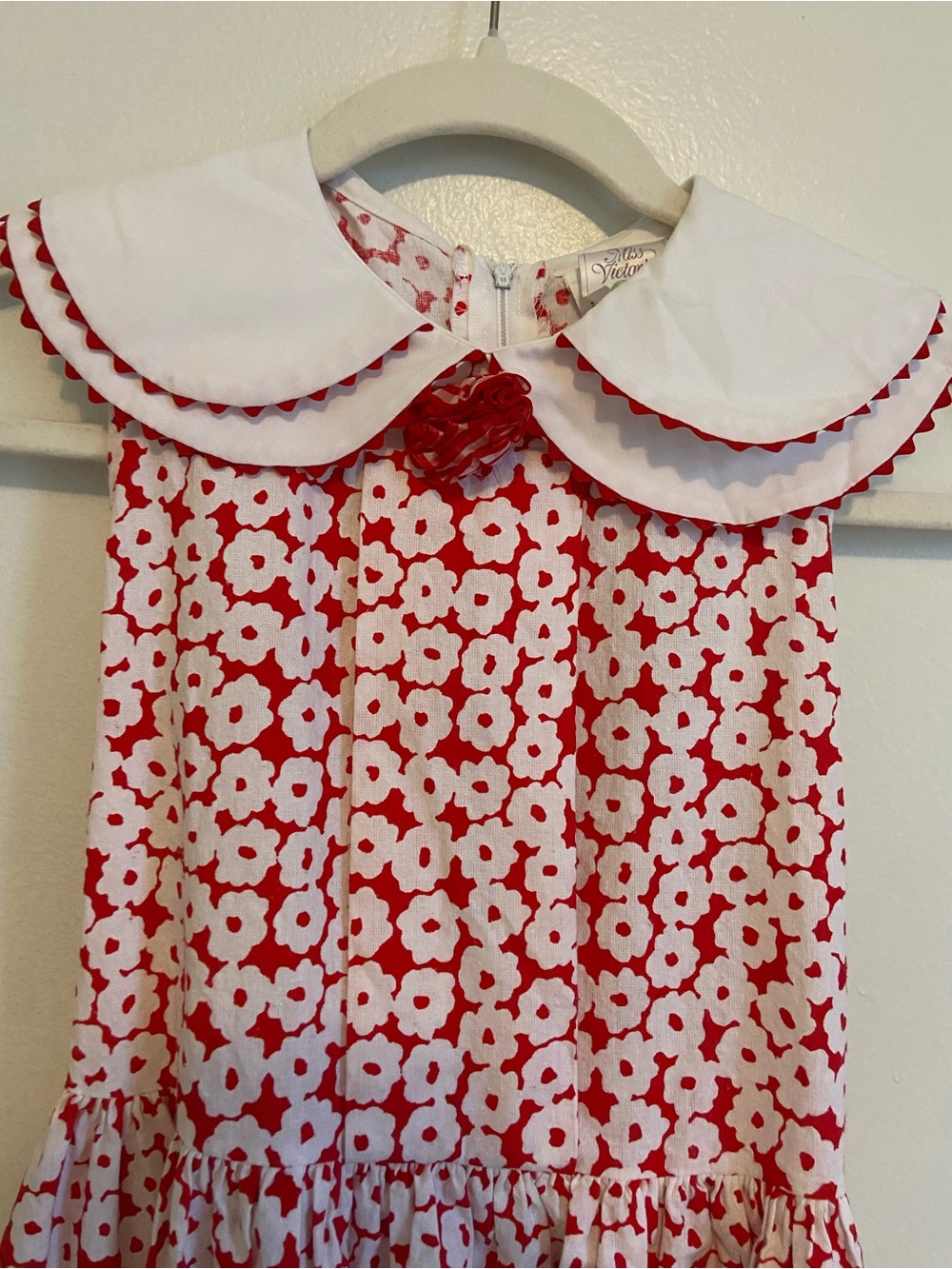 Vintage-Style Girls Red & White Floral Dress with Peter Pan Collar